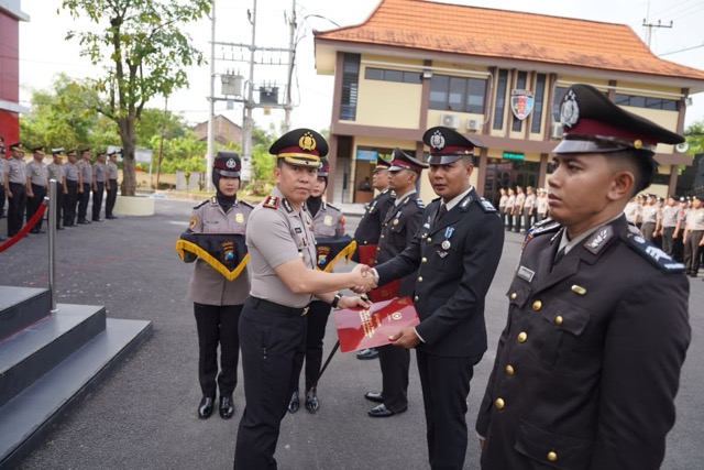 8e49f5be 1c5b 4de8 a268 fd4501cbcbe6 Sedang