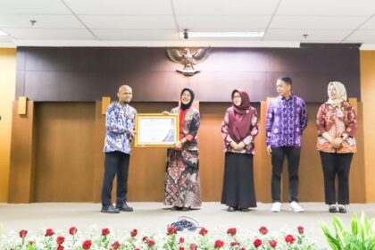 090a1dea 1e50 47c5 ad41 0cb1b24ff365 Sedang