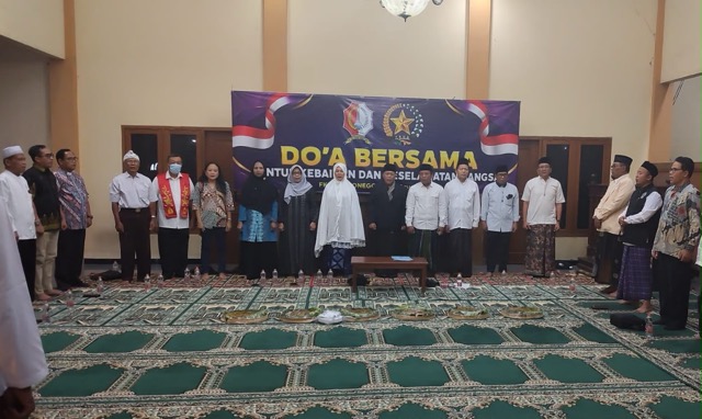 026831a3 a9f4 4598 bf1e 3a3e92a2c560 Sedang