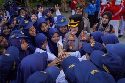 6857f3e0 4eeb 416e a90c 73c2f2744465 Sedang